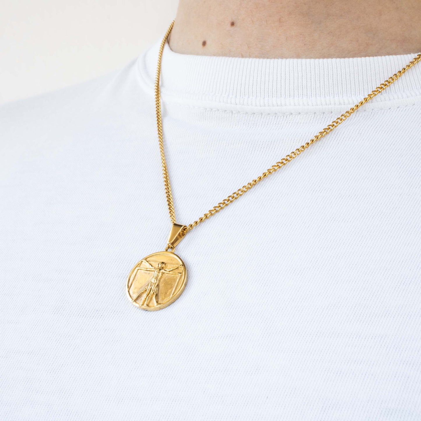 Vitruvian Man Pendant (Gold)